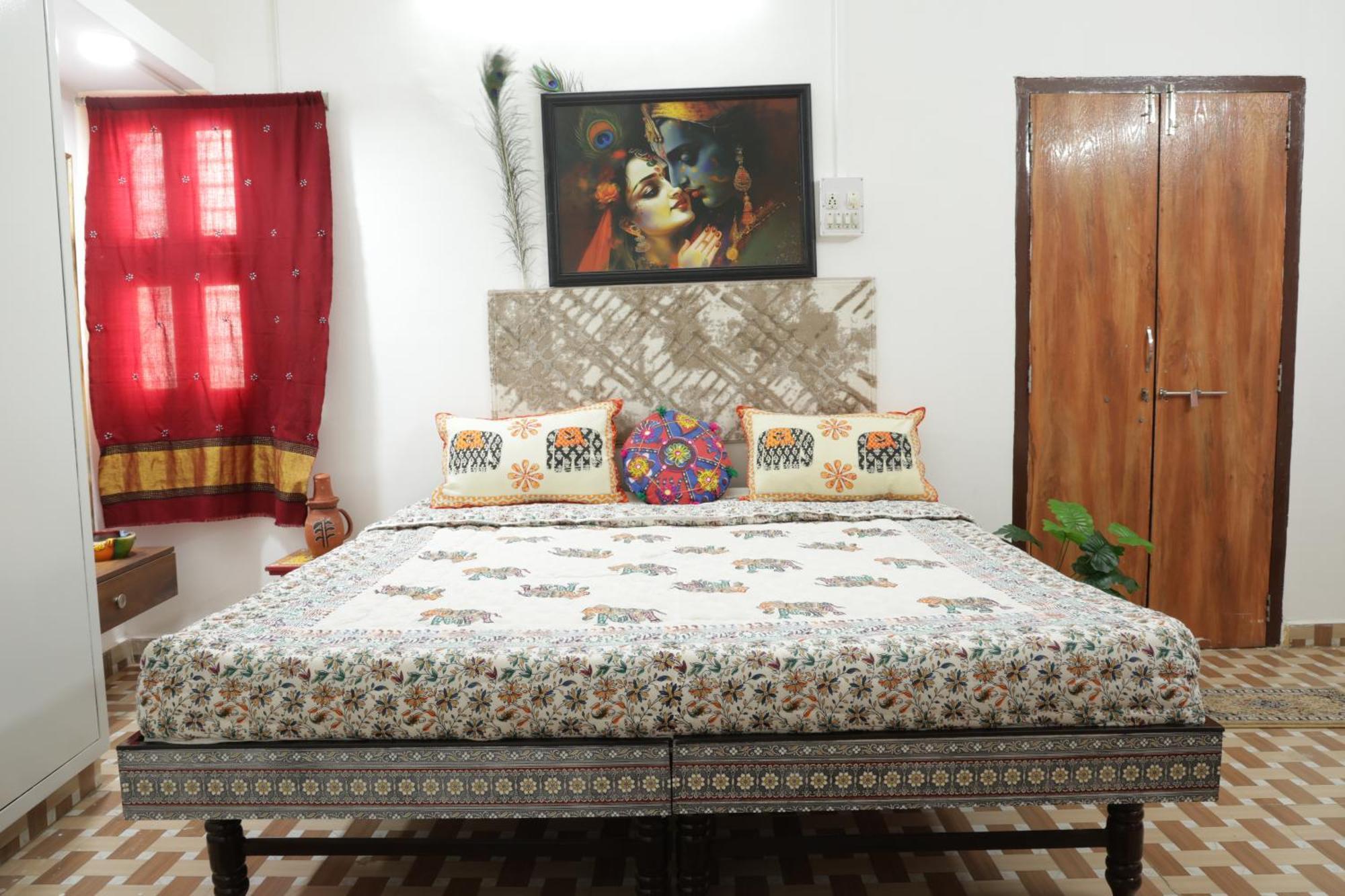 Prag View Heritage Homestay Bhuj Exterior photo